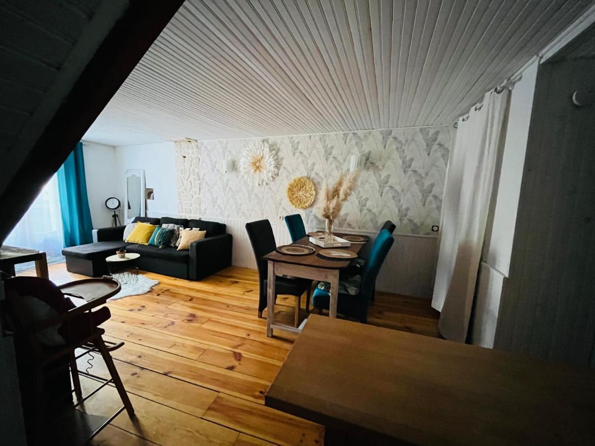 Le gîte de la vallée du Douctouyre Dun Extérieur photo